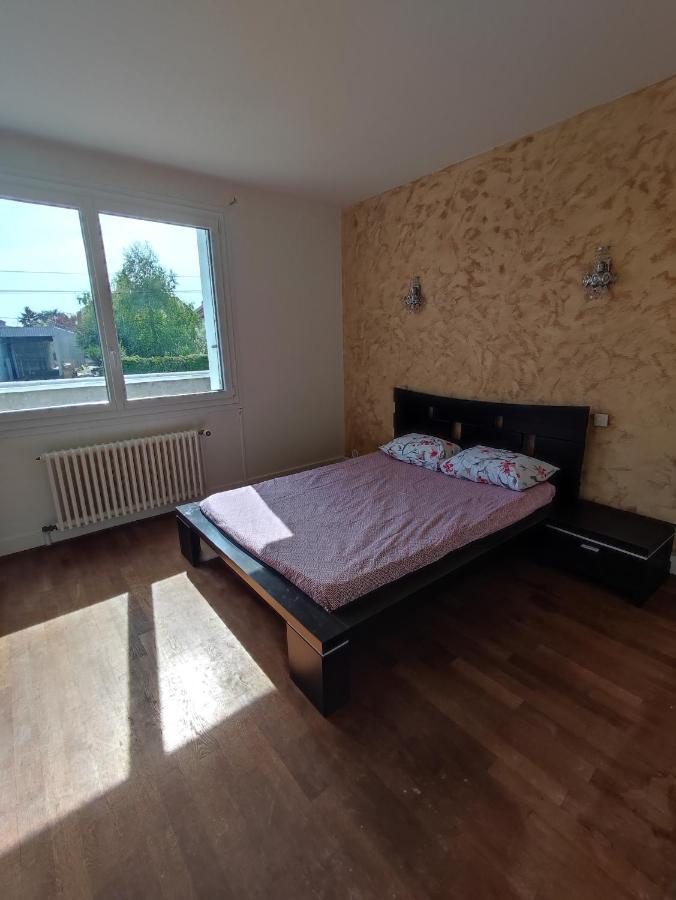 Agréable appartement familial avec Jardin Blois Esterno foto